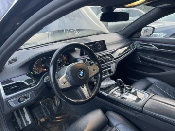 BMW Seria 7 G11-G12 Sedan Facelifting 3.0 740d 340KM 2021 BMW 740 Long Mpakiet Xdrive Pamięć Pneumatyka, zdjęcie 7