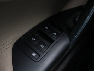 Opel Insignia I Country Tourer 2.0 CDTI Ecotec 163KM 2014 Opel Insignia 2.0 CDTI, 4X4, Automat, Skóra, zdjęcie 15