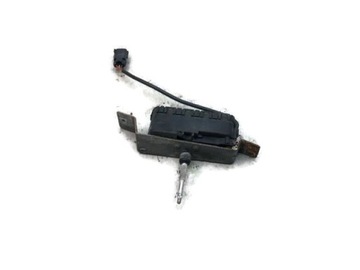VOLVO S60 V70 SILNICZEK WYCIERACZKI LAMPY LEWY 0390206219