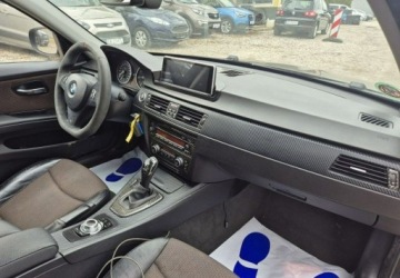 BMW Seria 3 E90-91-92-93 Limuzyna E90 318i 143KM 2009 BMW Seria 3 Automat KameraBogata wersja 2.0 Benzyna 143KM, zdjęcie 11
