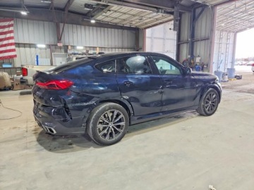 BMW X6 G06 2025 BMW X6 M60i 2025 4.4 Benzyna 523KM, zdjęcie 3