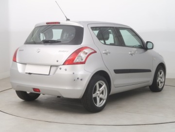 Suzuki Swift V Hatchback 3d Facelifting 1.2 VVT 94KM 2014 Suzuki Swift 1.2, Salon Polska, Serwis ASO, Klima, zdjęcie 4