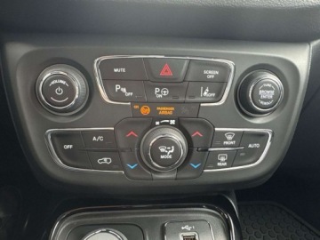 Jeep Compass II SUV 1.4 Multiair 170KM 2019 Jeep Compass LIMITED Skora Kamera Keyless Tempomat Led Serwis ASO, zdjęcie 17