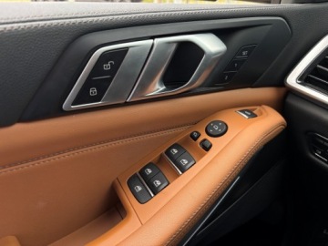 BMW X5 G05 SUV 2.0 25d 231KM 2023 BMW X5 M-Pakiet, FV-23%, Hak, Fotele sportowe z pa, zdjęcie 28