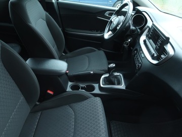 Kia Ceed III Kombi 1.6 CRDi 136KM 2021 Kia Ceed 1.6 CRDi MHEV, Salon Polska, zdjęcie 8