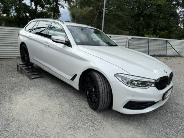 BMW Seria 5 G30-G31 2018 BMW 525 Serwis ASO. Virtualny kokpit. Kamera 360, zdjęcie 4
