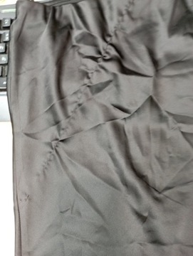 New Look Czarna satynowa spódnica midi szyta ze skosu M