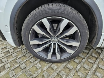 Volkswagen Tiguan II SUV 2.0 TDI SCR 240KM 2020 Volkswagen Tiguan 2,0 diesel 239KM 7 miejsc R-Line, zdjęcie 18