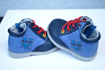 ПЕРЕХОДНАЯ ОБУВЬ из кожи, размер профиля 20/12,7 см.