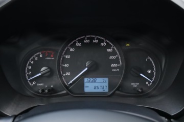 Toyota Yaris III Hatchback 5d Facelifting 1.0 VVT-i 69KM 2017 Toyota Yaris 1.0 VVT-i, Salon Polska, zdjęcie 10