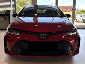 Toyota Corolla XII Sedan Facelifting 1.8 Hybrid 140KM 2025 Od ręki - GR Sport 1.8 Hybrid 140KM | Martwe pole!, zdjęcie 1