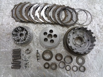 TRIUMPH DAYTONA 675 sprzegło kosz 06-12