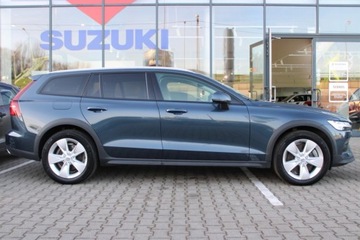 Volvo V60 II  2022 Volvo V60 Cross Country CROSS COUNTRY, zdjęcie 3