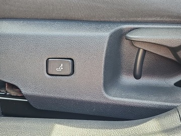 Toyota Corolla XII TS Kombi 1.8 Hybrid 122KM 2021 Toyota Corolla 1.8 Hybrid Trek Seria E21 (2019-), zdjęcie 22