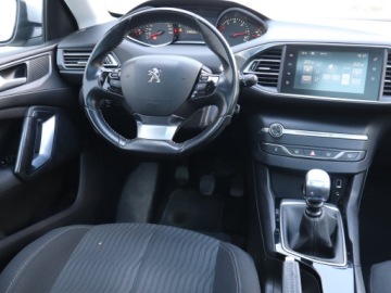 Peugeot 308 II SW 1.6 BlueHDi 120KM 2016 Peugeot 308 1.6 BlueHDi, Navi, Klima, Klimatronic, zdjęcie 6