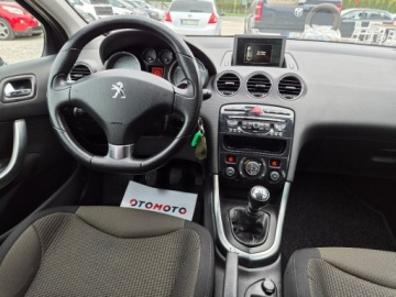 Peugeot 308 I SW Facelifting 2.0 HDI FAP 150KM 2013 Peugeot 308 Piekny czarny 2.0 HDI 220 tys km z Niemiec zarejestrowany gwar, zdjęcie 7