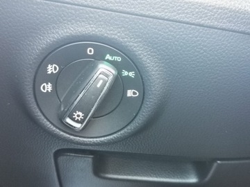 Skoda Superb III Liftback 2.0 TDI 150KM 2016 SKODA SUPERB III Kombi 2.0 TDI 150KM, Automat,SportLine, Podgrzewane fotele, zdjęcie 19