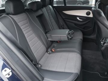 Mercedes Klasa E W214 2023 Mercedes E300de 306ps HUD ACC Keyles Blis Perła Drive Pilot Webasto Kamera, zdjęcie 22