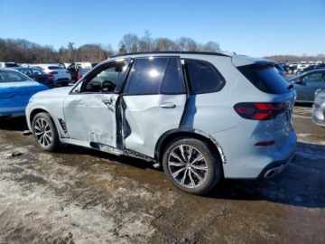 BMW X5 G05 2024 BMW X5 M 2024 r., 4,4L X5 M60I 4.4 Benzyna 523KM, zdjęcie 3