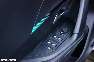 Peugeot 2008 II SUV 1.5 BlueHDi 130KM 2022 Peugeot 2008 Peugeot 2008 BlueHDi 130 Allure SampS EAT8 1.5 Diesel 130KM, zdjęcie 31