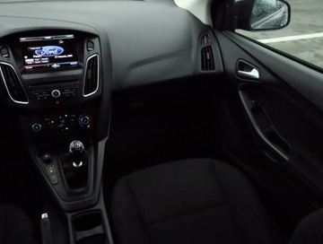 Ford Focus III Kombi Facelifting 1.5 TDCi 120KM 2014 Ford Focus 1.5 TDCi, Navi, Klima, Tempomat, zdjęcie 7
