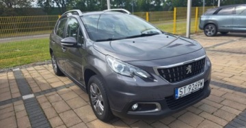 Peugeot 2008 I SUV Facelifting 1.2 PureTech 130KM 2019 Peugeot 2008 Peugeot 2008 Active 2 komplety opon i felgi 1.2 Benzyna 130KM