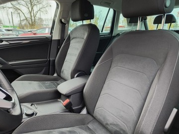 Volkswagen Tiguan II SUV Facelifting 2.0 TSI 190KM 2022 Volkswagen Tiguan benzyna, automatyczna, napęd 4x4, zdjęcie 10
