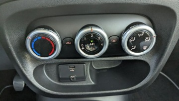 Fiat 500L Trekking Seria 1 1.4 16V 95KM 2014 Fiat 500L 1.4i 95PS OPŁACONY Bezwypadkowy Serwis, zdjęcie 23