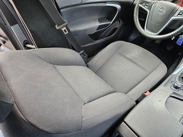 Opel Insignia I Sedan 1.8 Twinport ECOTEC 140KM 2010 Opel Insignia 1,8 140 KM Navi Tempomat, zdjęcie 19