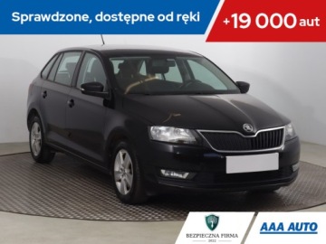 Skoda Rapid II Liftback Facelifting 1.0 TSI 110KM 2017 Skoda Rapid Spaceback 1.0 TSI, Salon Polska