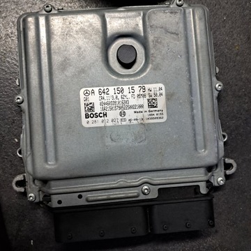 KOMPUTER STEROWNIK SILNIKA MERCEDES BENZ W211 A6421501579