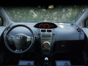 Toyota Yaris II Hatchback 5d 1.33 Dual VVT-i 101KM 2011 Toyota Yaris 1.3 Stan b.dobry Bez rdzy i korozji!!, zdjęcie 21