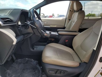 Toyota Sienna III 2021 Toyota Sienna XLE 2021 2.5l 2.5 Hybryda 245KM, zdjęcie 7