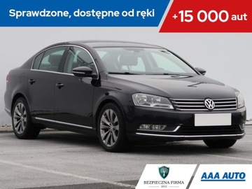 VW Passat 1.8 TSI, 1. Właściciel, Skóra, Navi