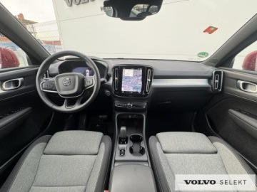 Volvo XC40 Crossover Facelifting 2.0 B3 163KM 2025 Volvo XC 40 B3 Core | Fusion Red | BLIS | Serwis A, zdjęcie 22