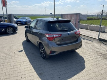 Toyota Yaris III Hatchback 5d Facelifting 2017 1.5 Hybrid 100KM 2020 Toyota Yaris Automat Hybryda Klimatronik Kamera, zdjęcie 3