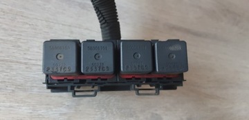 SKŘÍŇKA POJISTEK JEEP CHEROKEE 2,8CRD KK