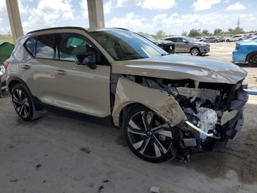 Volvo XC40 2025 Volvo XC 40 Plus 2025 2.0l 2.0 Benzyna 247KM, zdjęcie 4