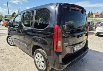 Opel Combo E Kombivan 1.5 Diesel 131KM 2021 Opel Combo Najbogatsza wersja Kamery 360 130KM 1.5 Diesel 131KM, zdjęcie 3
