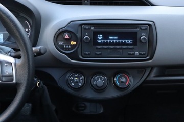 Toyota Yaris III Hatchback 5d Facelifting 1.0 VVT-i 69KM 2017 Toyota Yaris 1.0 VVT-i, Salon Polska, Serwis ASO, zdjęcie 12