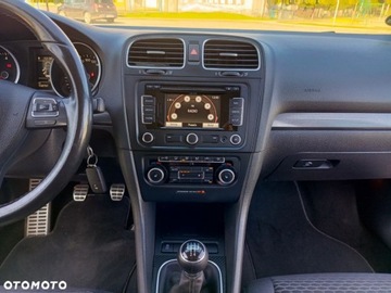 Volkswagen Golf VI Hatchback 5d 1.2 TSI 105KM 2011 Volkswagen Golf Volkswagen Golf 1.2 TSI BlueMotion Technology Comfortline, zdjęcie 33