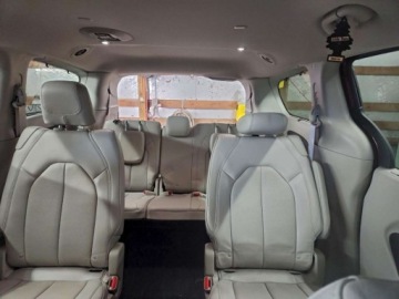 Chrysler Pacifica II 2020 Chrysler Pacifica Touring L 2020 3.6 Benzyna 287KM, zdjęcie 10