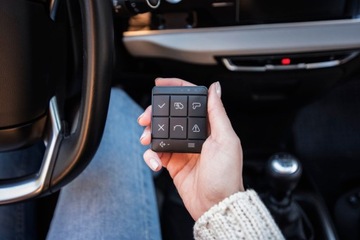 Yanosik XS АНТИРАДАРНЫЙ ПОМОЩНИК + БЕСПЛАТНАЯ ПОДПИСКА