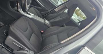 Volvo V60 I 2016 Volvo V60 2.0 Moc 240 KM benzyna - GAZ 2.0 Benzyna 240KM, zdjęcie 22