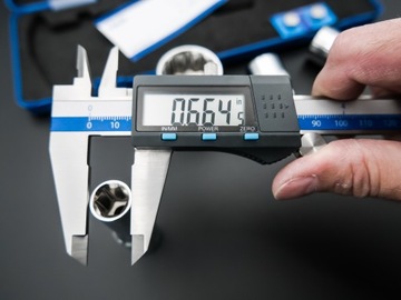 ЭЛЕКТРОННЫЙ ЦИФРОВОЙ ШТАНВЕРМОН 200 ММ ОГРАНИЧЕНИЕ 0,01 ММ