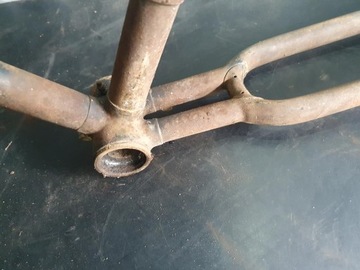 ОЧЕНЬ СТАРЫЙ ВИНТАЖНЫЙ ВЕЛОСИПЕД С РАМОЙ MIFA