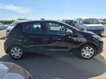 Peugeot 208 I Hatchback 5d Facelifting 1.2 PureTech 82KM 2016 Peugeot 208 2016r. 1.2i/82KM 148tys., zdjęcie 6