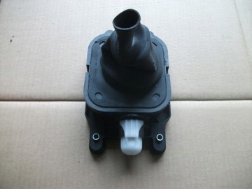 MERCEDES CLC CL203 CL 203 GUM. KRYT VOLIČE