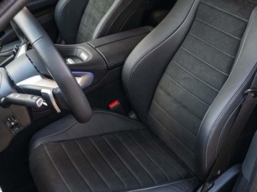 Mercedes GLE V167 SUV Facelifting 2.0 300d 269KM 2025 MERCEDES-BENZ GLE 300 d 4-Matic AMG Line 2.0 (269KM) 2025, zdjęcie 4