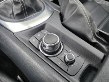 Fiat 124 Spider 1.4 MultiAir II 140KM 2016 FIAT 124 Spider Lusso* 1.4l benzyna Turbo 140KM 19,272km Dokumentacja, zdjęcie 17